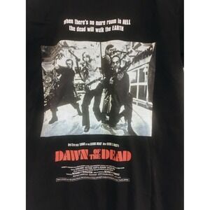 Cult Hit Classic Dawn of the Dead Men's Small T-shirt Great Clean Shape